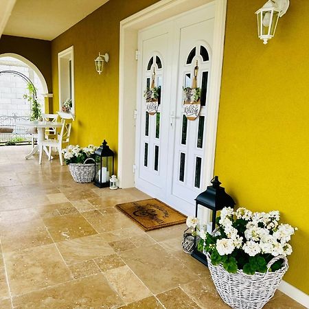 Alma Rezidence Bed & Breakfast ทูร์ดา ภายนอก รูปภาพ